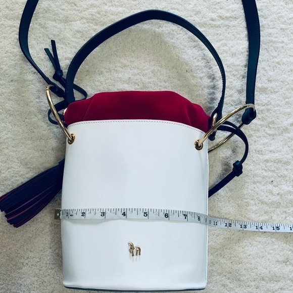 Petusco Heritage White Multi Drawstring Bucket Bag - Picture 6 of 8